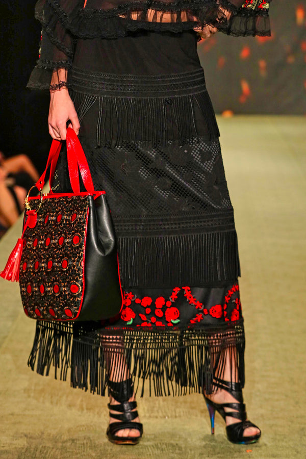 Fusta tull dantela si franjuri V386